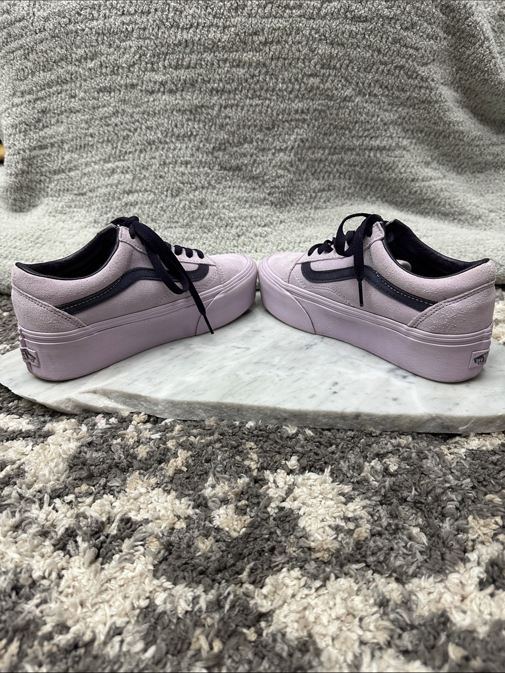 Vans Classic Lace-Up Platform Sneakers in Light Lavender Kid’s US sz. 4 - Picture 5 of 7